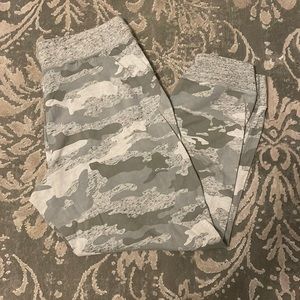 Nike Capri Camo Joggers